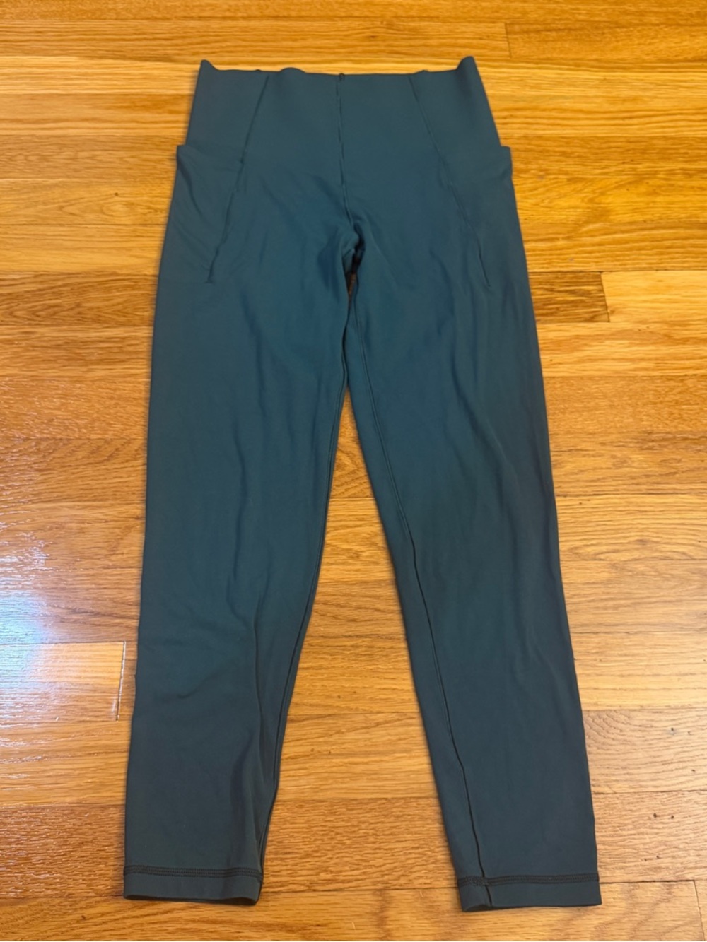 OFFLINE By Aerie Real Me XTRA Hi-Rise Short Inseam Pocket Legging Green - Small - Picture 2 of 6